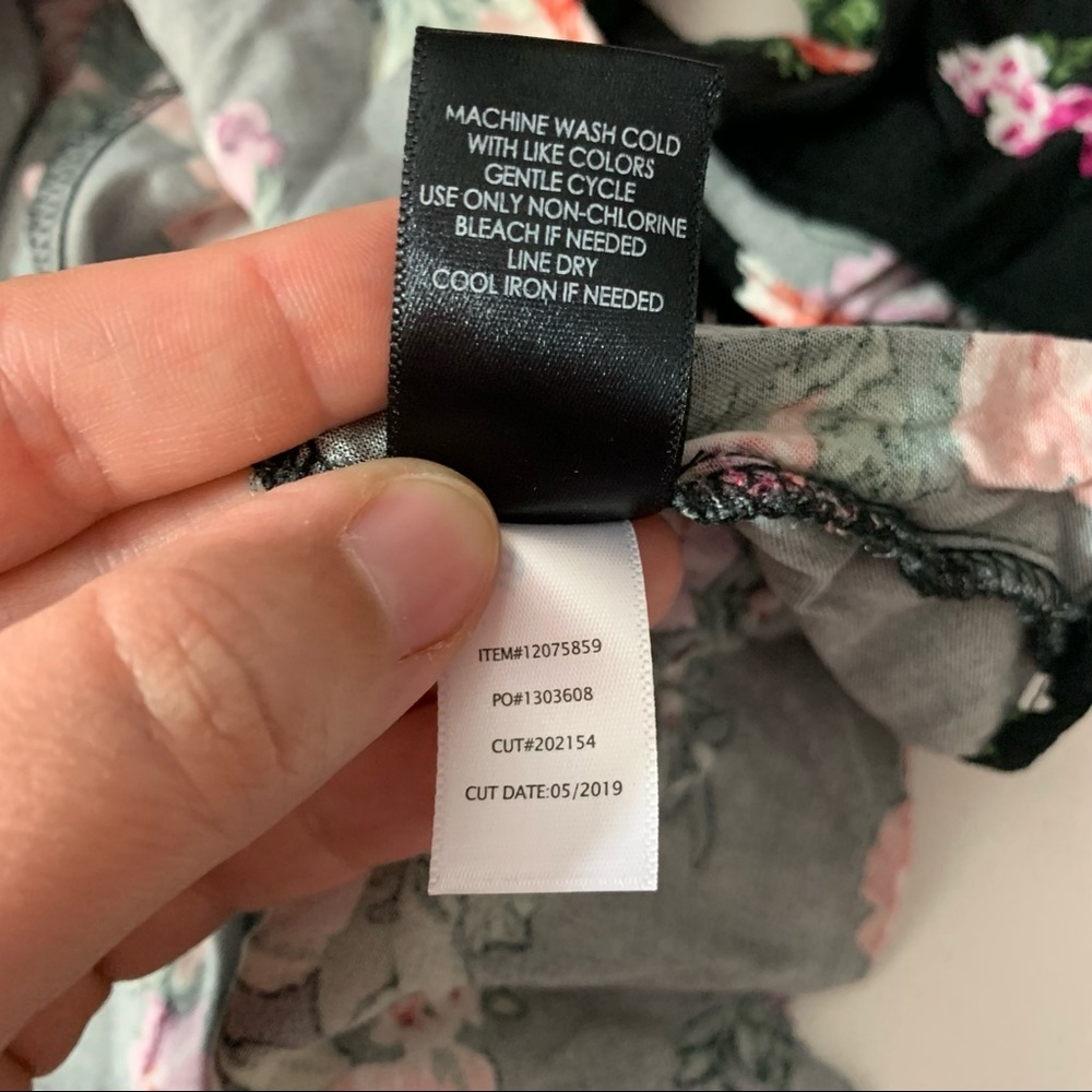 Torrid Floral Challis Dress 1X Button Front Trapeze Boho - Picture 6 of 6